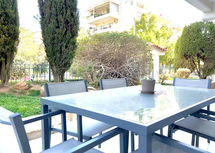Garden-View Apartment, Marousi